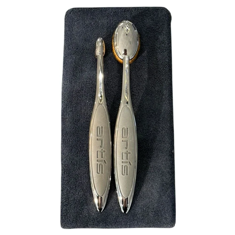 Artis Makeup Brushes Elite Oval 3 & Elite Oval 6 plus Cleaning Pad.